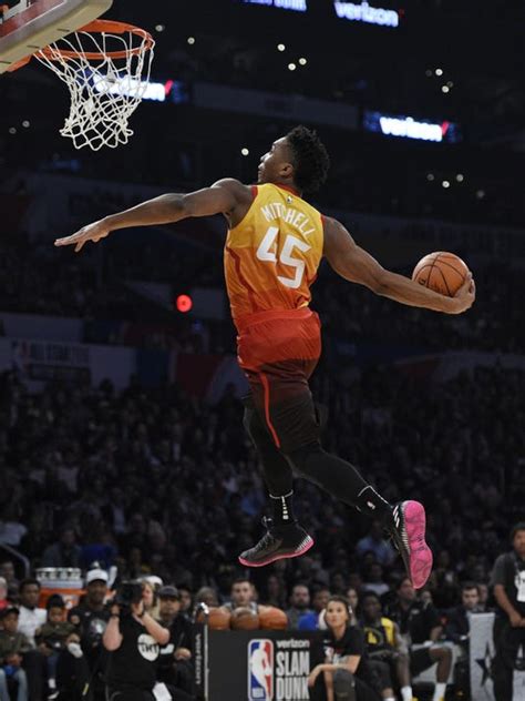 O'neal told mitchell he believed that the young nba star didn't have what it takes to get to that next level. he then asked mitchell what he. A flying spider: The four dunks that won Donovan Mitchell ...