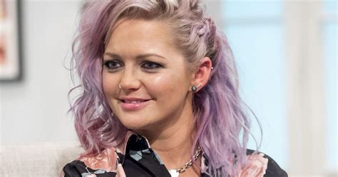 hannah spearritt reveals how much she earnt in s club 7 truth be told about celebrities