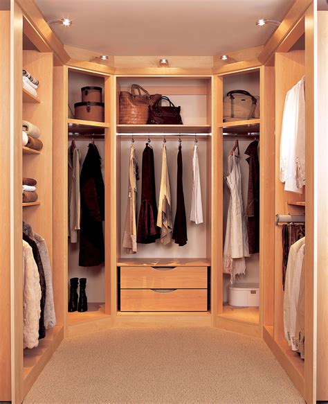 Walk in wardrobe designs range from the simple functional run of shelves and uprights to stunning designs that incorporate ornate skirting, detailed columns and striking cornice profiles, all incorporated to frame either an open wardrobe system or hinged wardrobes doors. Small Walk In Closet Ideas Covered in Beauty - Amaza Design