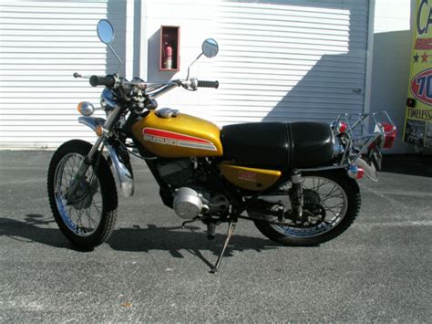 With the looks of a downsized mini dirt bike but with a big personality, the pit bike is a lot of fun to own. 1974 Suzuki TC185 Ranger Enduro Type Dirt Bike TS185 with ...