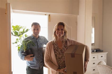 Couple Moving Into New Home Stock Photo Image Of Abode Happy 137853960