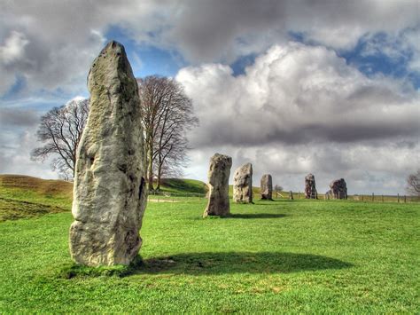 Avebury Stones Hdr 4118 The Avebury Stone Circle Is Stagg Flickr