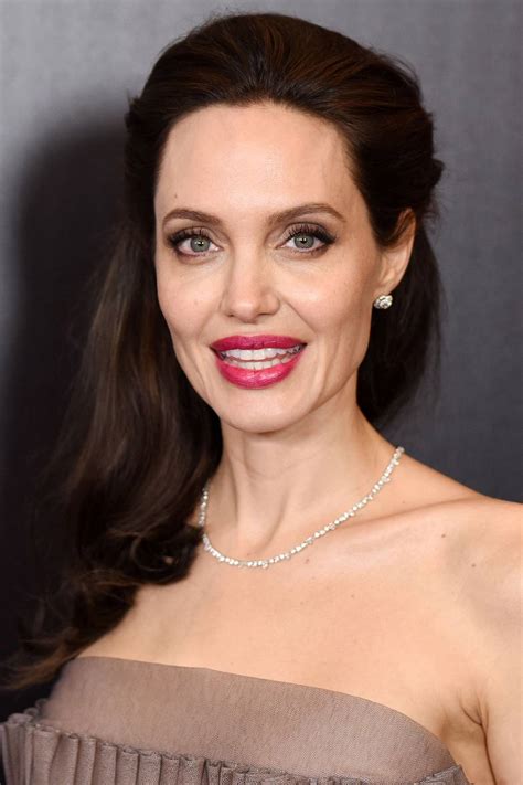 Angelina Jolie Hair And Makeup Celebrity Beauty Changing Look Glamour Uk