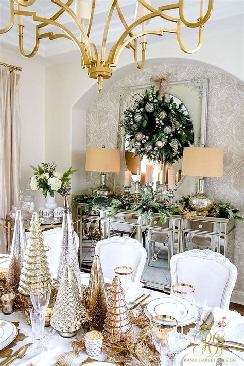 Christmas Decor Ideas For Your Dining Room Decor Simple And Beautiful