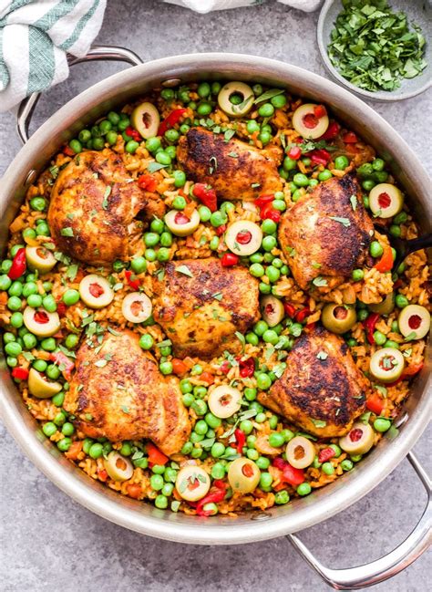 This link is to an external site that may or may not meet accessibility guidelines. Skillet Arroz con Pollo - Recipe Runner