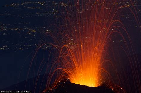 Etna Volcanic Eruption First 2014 Mount Etna Eruption Is Amazing Photos