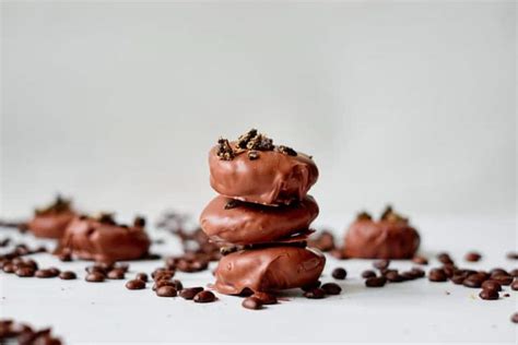 Easy Chocolate Fudge Truffles With Java Chip Oreos Creators Of Coffee