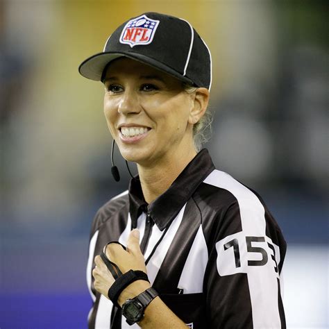 Meet Sarah Thomas First Female Nfl Official Referee