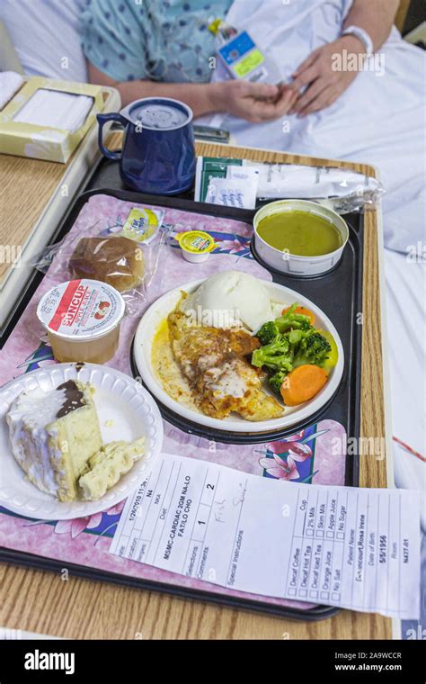 Krankenhaus Essenstablett Fotos Und Bildmaterial In Hoher Auflösung