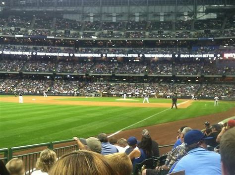 Breakdown Of The Miller Park Seating Chart Milwaukee Brewers