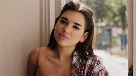 Dua Lipa Cute Wallpics Net