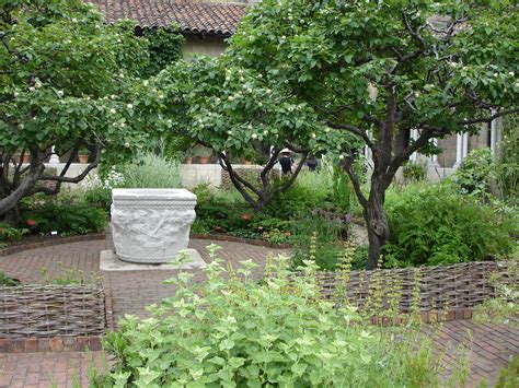 The Cloisters Museum And Gardens In Northern Manhattan