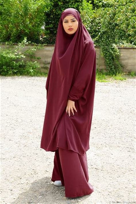 jilbab set khimar and rock mit gummibund bordeaux 49 00 € hijab stile muslimische mode