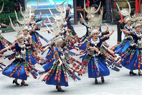 Hmong - Hmong New Year is celebrated in Sheboygan / Hmong traditionally ...