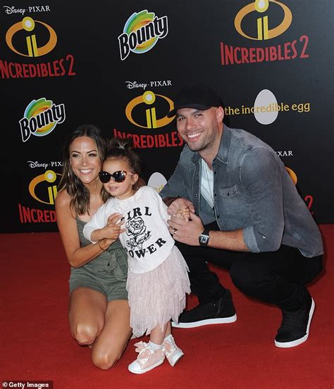 Jana Kramer Says Ex Husband Mike Caussin Wouldn T Perform Oral Sex On Her For Years Daily Mail