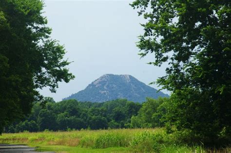 Pinnacle Mountain Is The Majestic Arkansas Mountain That Will Drop Your Jaw