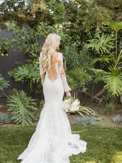 August 23 01 59 christina el moussa may have shocked everyone with her newport beach california wedding to boyfriend ant anstead on saturday but when it came time to find her dress there were no. Christina Anstead's Beautiful Backyard Wedding | Christina ...