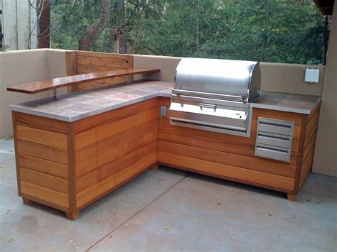 All of these outdoor grill islands work a little bit differently. Best Outdoor Countertop Ideas - HomesFeed