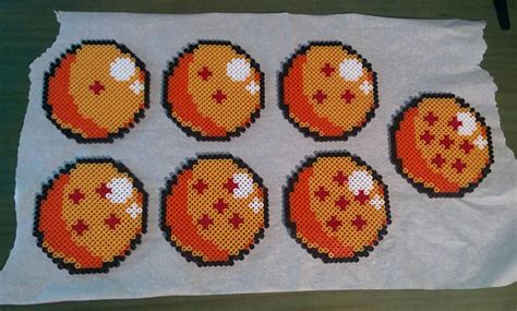 Este tipo de manualidades son sin duda mucho más complejas. Dragón Ball, Bolas de Dragón, Esferas de Dragón, Hama ...
