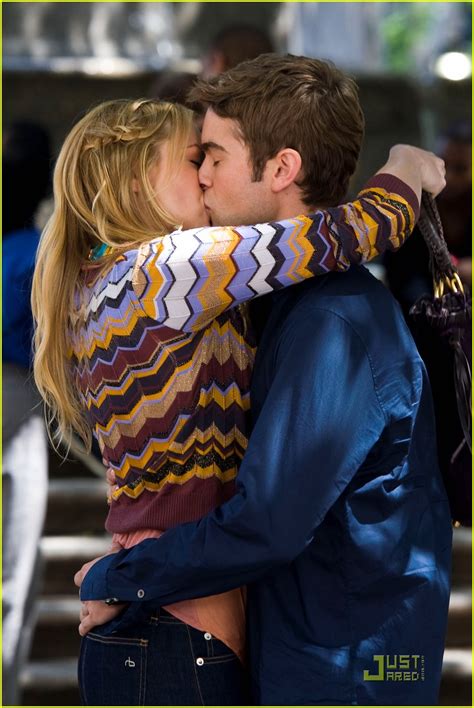 Chace Crawford And Kaylee Defer Gossip Girl Kiss Photo 2575574