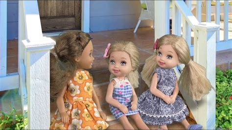 Barbie The Twins Run Away Ep139 Barbie Lily Pulitzer Dress Running