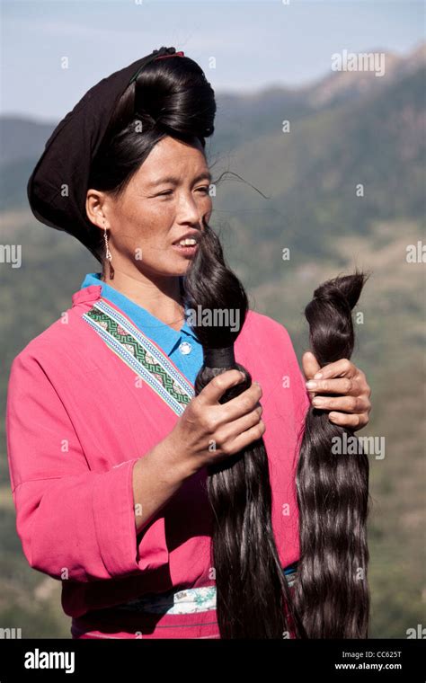Langhaar Yao Frau Longji In Der Nähe Von Guilin Provinz Guangxi