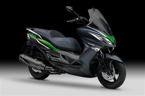 Kawasaki J300 Nuove Foto Ufficiali Dello Scooter Di Akashi Motociclismo