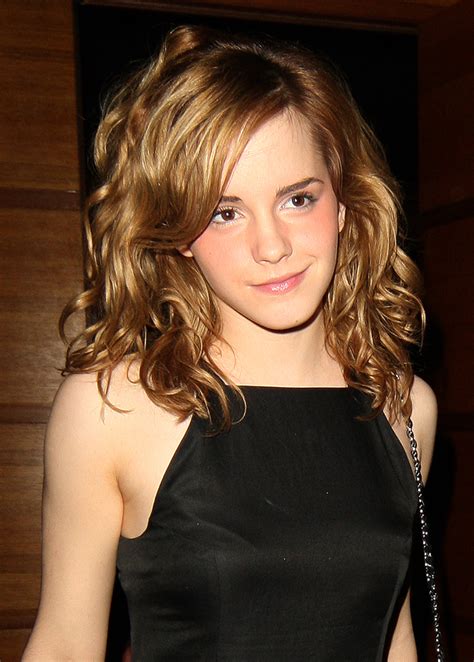 Models Biography Emma Watson Short Hair Emma Watson Short Hair Wallpapers