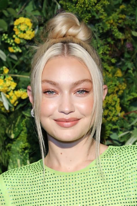 Gigi Hadid Wears Lime Green To Vogue Party In London Popsugar Fashion Uk