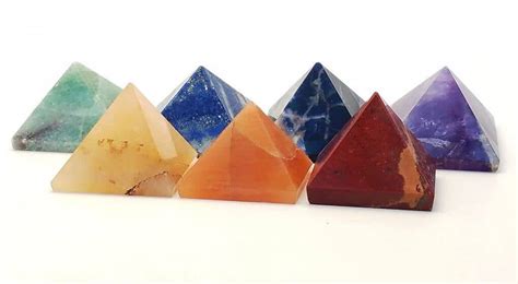 How To Meditate With Crystals