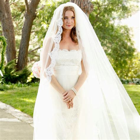 Emily Thornes Revenge Wedding Dress Popsugar Fashion