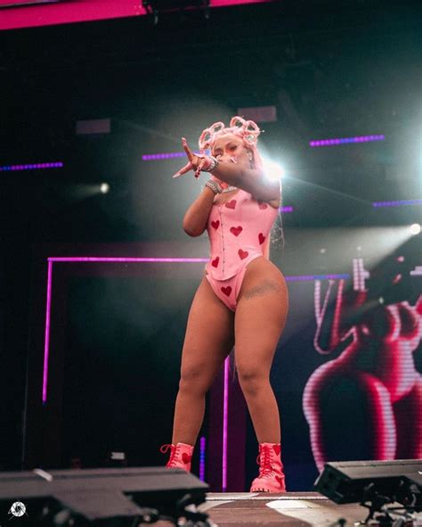 Reactions As Popular Female Singer Flaunts Her Beauty And Goodies On Stage As She Performs Her