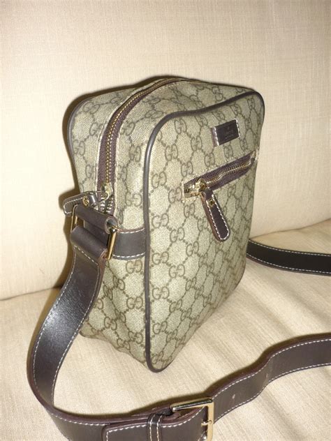 Vintage authentic gucci sling bag condition 8/10. YUS BRANDED BAG: authentic gucci man sling bag