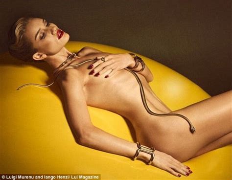 Rosie Huntington Whiteley Strips Naked For Sizzling Photo Shoot Daily Hot Sex Picture