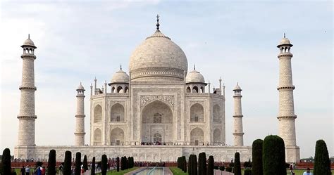 Top 16 Must Visit Historical Monuments Of India In 2020