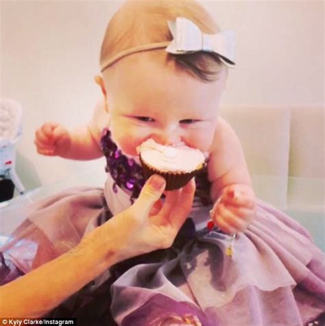 Kyly Clarke Shares A Cute Throwback Photo Of Daughter Kelsey Lee Eating Cake Daily Mail Online
