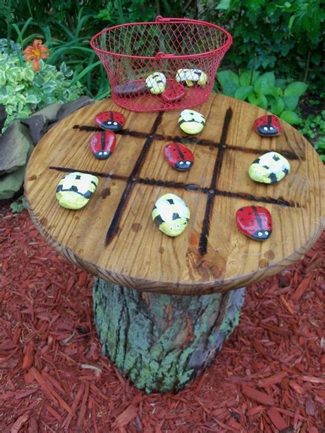 20 Amazing Ways To Decorate Your Backyard With Stumps