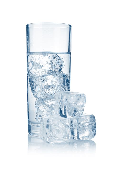 Copo De Agua Com Gelo