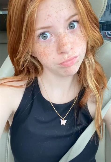 Redheads Freckles Freckles Girl Beautiful Redhead Red Hair Green