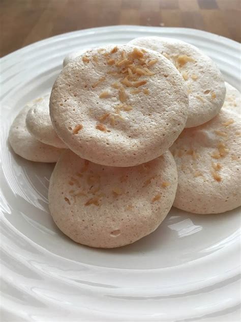Vegan Coconut Meringue Cookies