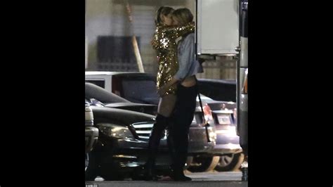Miley Cyrus Passionately Kisses Victorias Secret Angel Stella Maxwell
