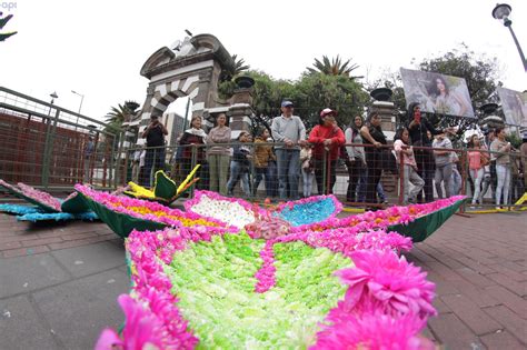 Ambato Celebra Su Fiesta De La Fruta Y Las Flores La República Ec
