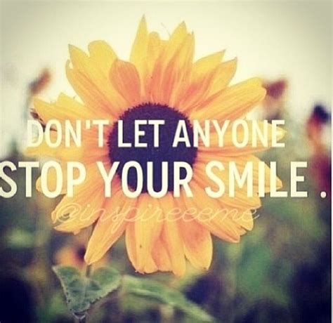 Keep Smiling Quote Keep Smiling Quotes Dont Let Let It Be Staying