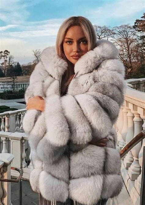 Fur Fashion Winter Fashion Fashion Outfits Dress Fashion Dame Fox Fur Coat Fur Coats Crop