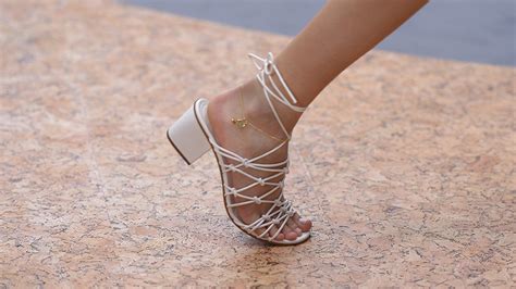 If you are interested in wedding flat shoes for bride, aliexpress has found 351 related results, so you can compare and shop! 13 Pairs of Beach Wedding Shoes for Brides, Bridesmaids ...