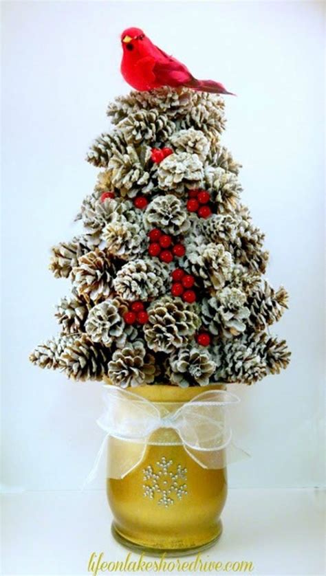 Learn how to clean pine cones naturally before if you're wondering how to clean pine cones for crafting, you've come to the right place. Pretty Winter Crafts using Pinecones - landeelu.com
