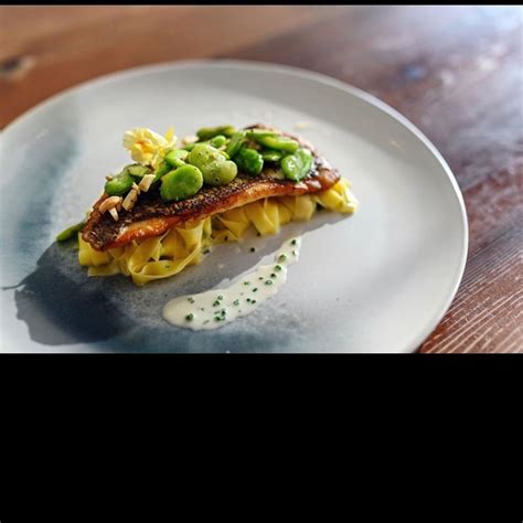 Das essen war lecker und preisgünstig, mit einer kleinen auswahl an ethnischen angeboten. Belle Harlem - New York | Restaurant - American