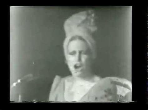 As an audience, gay men are spectacular. Bette Midler - Continental Baths Concert (1971) - YouTube