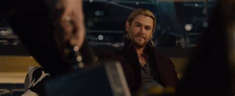 Perché Solo Thor Riesce A Sollevare Il Martello Mjolnir Secondo La