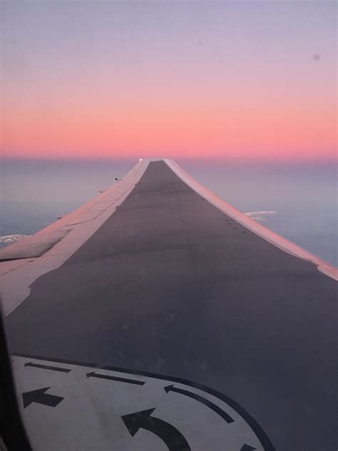 The way the sunset looks 38,000 ft in the air : r/mildlyinteresting